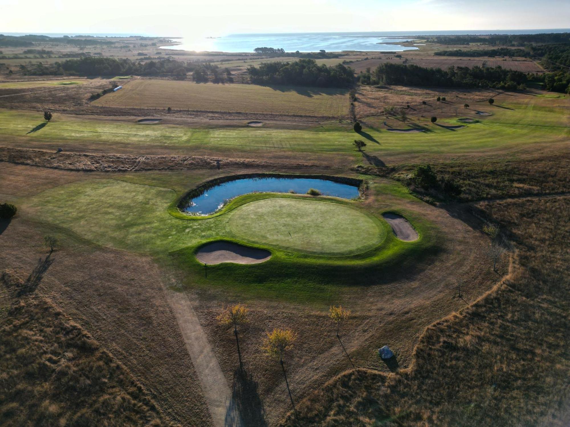 Naer Golfklubb Stugbyn Hotel Ljugarn Bagian luar foto